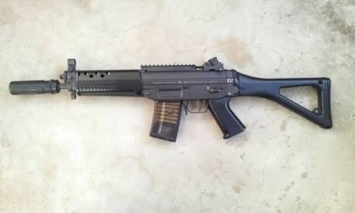 M82 SIG SG552 MODE 美品