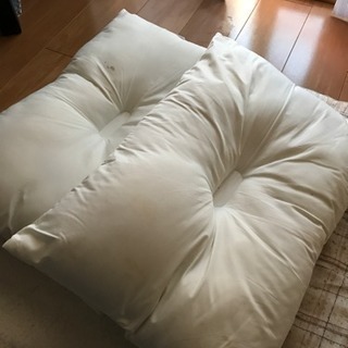 ニトリの枕です。