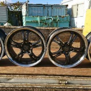 少し傷があるけど、スポーツタイプのアルミホイール４本セットです。