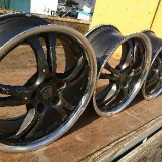 少し傷があるけど、スポーツタイプのアルミホイール４本セットです。