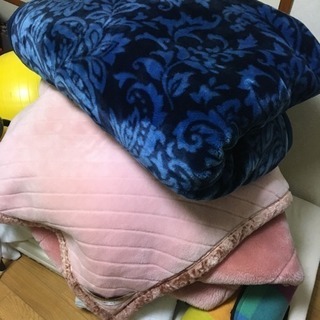 厚手毛布2枚組 ※バラでの譲渡はしてません。