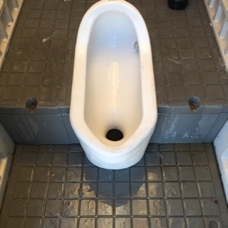汲み取り式 仮設トイレ