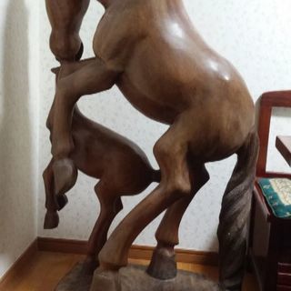 木彫り　馬の親子