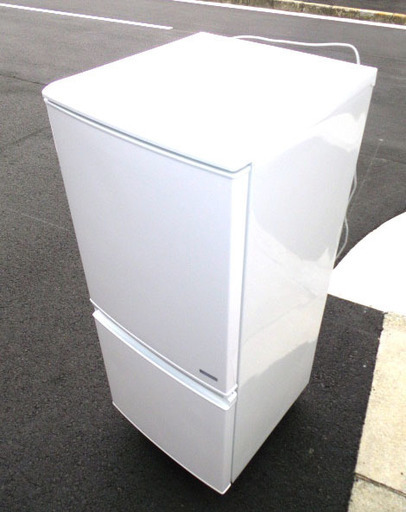 2015年製　冷蔵庫 SHARP　ノンフロン冷蔵庫　137リットル　SJ-C14A-C中古美品