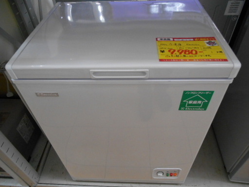 【高く買取るゾウ行橋店】Electrolux 1ドア冷凍庫 100L NFH1000 08年製【行橋市行事 直接引取】