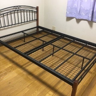 ダブルベッドマットレス、フレーム
