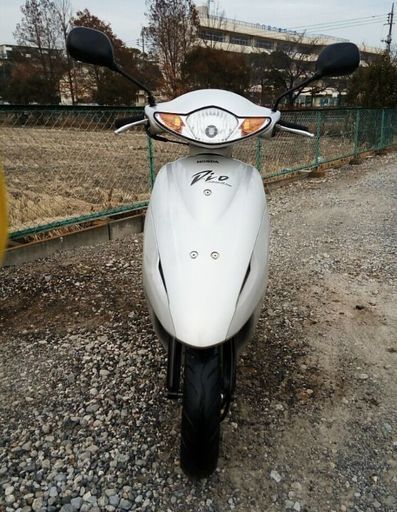 優れたエンジン。ホンダ、（dio）、（AF56）、バッテリーは新品、エンジンオイルは新品、バックタイヤはほぼ新品、水冷式バイクです。
