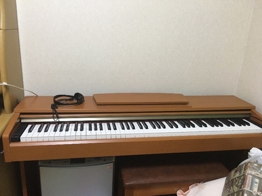 電子ピアノ