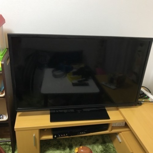 40インチ 薄型液晶テレビ