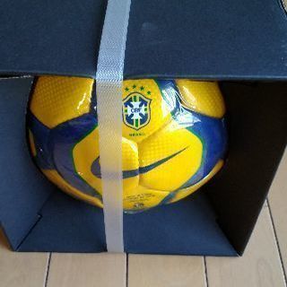 ★新品・未使用★  サッカーボール ナイキ5号球 ★ブラジルカラ...