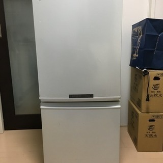 2011年製の綺麗な冷蔵庫