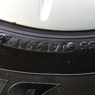 スタッドレスタイヤ：ハイエース＊キャラバン