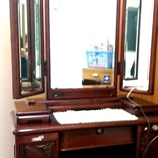 ◆ドレッサー　三面鏡　レトロ アンティーク　椅子もあります◆ ◇ドレッサー三面鏡レトロ アンティーク椅子もあります◇