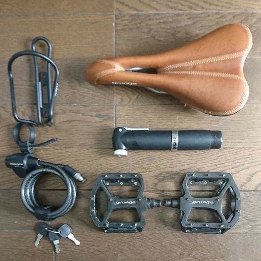 マウンテンバイク クロスバイク自転車 アクセサリー セット Yoshi 伊豆仁田のクロスバイクの中古あげます 譲ります ジモティーで不用品の処分