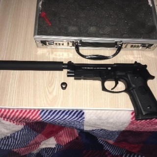 東京マルイ製 m9a1 とガンケース 美品
