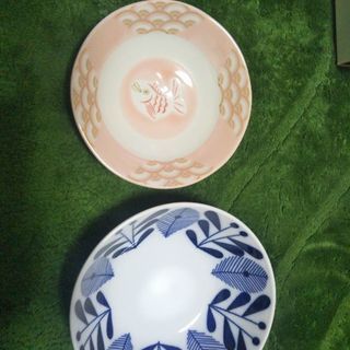 たち吉の福皿と日本製のお皿