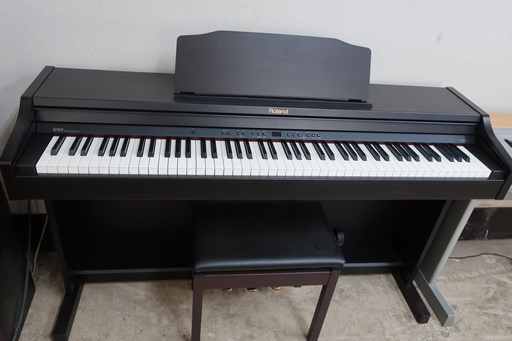値下げしました！　Roland　RP-401R　￥53.000-