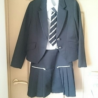 【4点セット2000円】小学生　女子スーツ