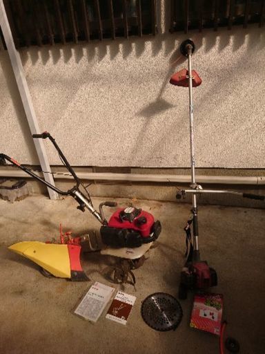 家庭菜園用ホンダ耕運機、タナカのエンジン草刈り機
