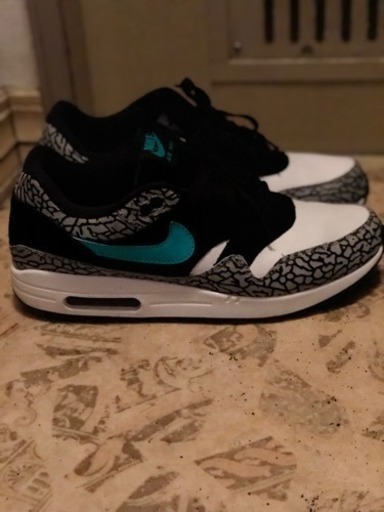 スニーカー nike airmax1 premium atmos