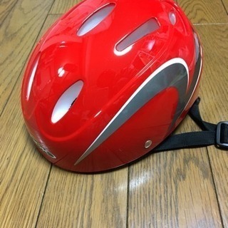 子供用ヘルメット  赤