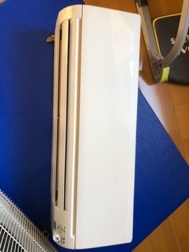 ☆ジモティ割あり☆ HITACHI エアコン RAS-D22J(W) 2.2kw 2019年製 室内
