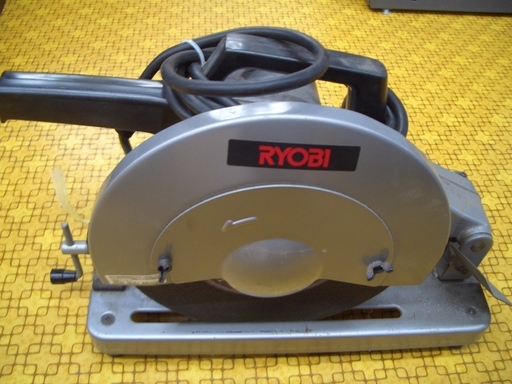 ☆高く買取るゾウ　八幡西店☆【直接引取限定】リョービ　切断機　305mm　入荷しました！
