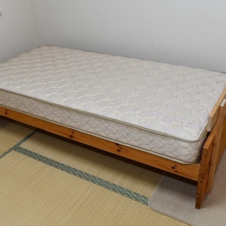 イケアのベッド+ニトリのマットレスセット