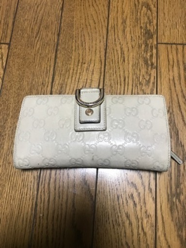 グッチ財布