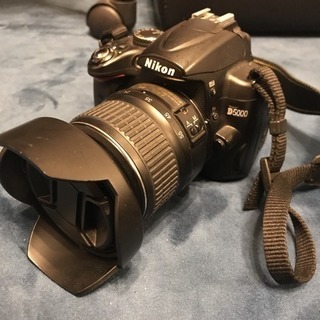 Nikon D5000 一眼レフ 中古