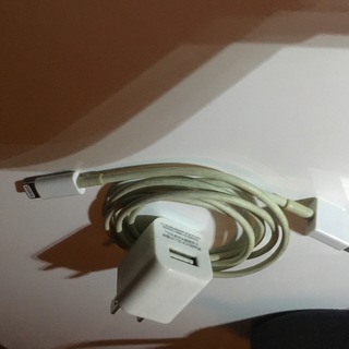 【中古格安】iPhone用ケーブル＆USBアダプター
