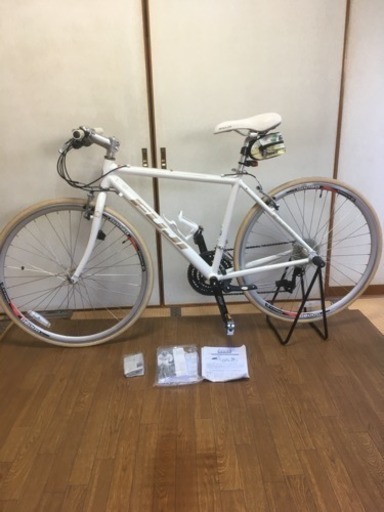 クロスバイク フジ アブソリュート 19インチ