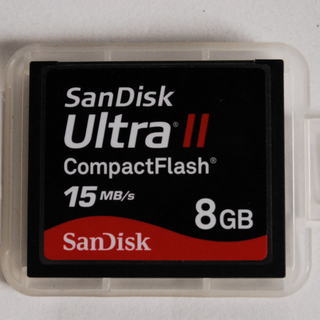 美品 SANDISK ULTRA II CFカード 8GB コン...