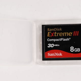 美品 SANDISK ULTRA III CFカード 8GB コ...