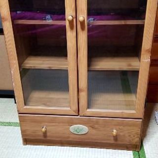 電話台(中古品)無料にいたしました。