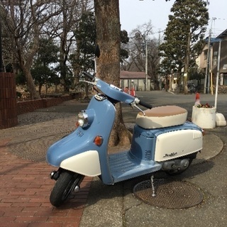 ホンダ ジュリオ レトロなスクーターです