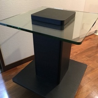 Armonia ガラス サイドテーブル 黒