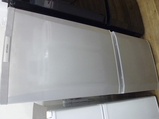 R 中古MITSUBISHI 2ドア冷蔵庫 (146L・右開）MR-P15W 2013年製