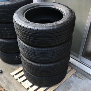 タイヤ4本 215/60R16 エスティマ、マークX、クラウンなどに