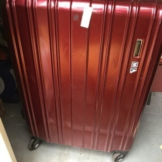 まだ使える鍵付きスーツケース