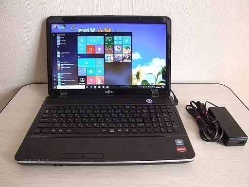 高速SSD240GB搭載　Fujitsu FMV-BIBLO AH40/D ノートパソコン　2
