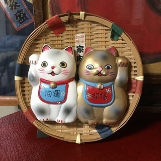 招き猫壁飾り 猫は陶器製