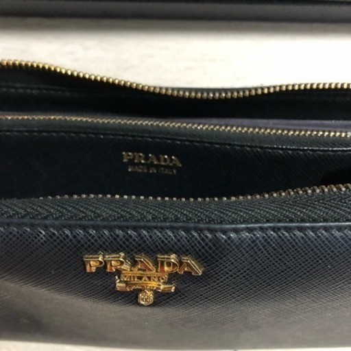 プラダ 長財布 正規品