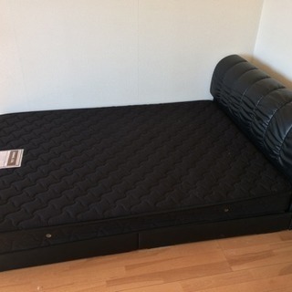 売約済 ダブルベッド マットレス（ニトリ）& フレーム