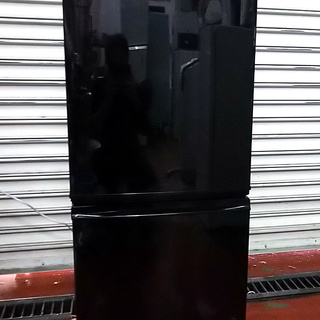 🌟14年製🌟シャープ🌟冷凍冷蔵庫🌟2ドア🌟高級感あふれるブラック...