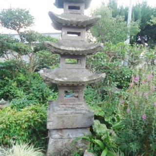 五重の塔、＊＊庭園、灯篭