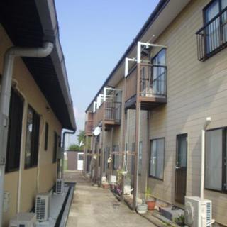 アパート2階建て　賃貸