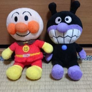 アンパンマンとばいきんまんのぬいぐるみ中古