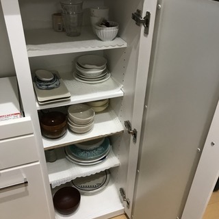 ニトリ製　食器棚