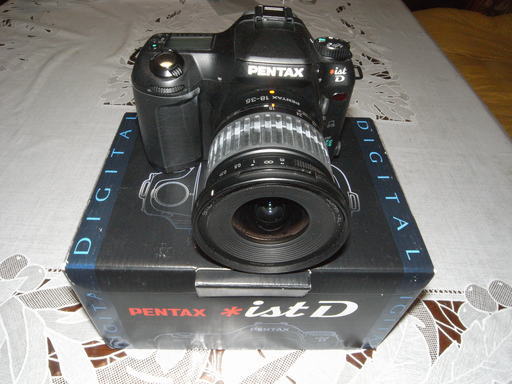 お取り引き中　再再再値下げ品　PENTAX  *ist D デジタル一眼レフカメラ（新品）